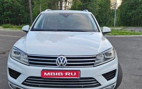 Volkswagen Touareg III, 2015 год, 2 400 000 рублей, 5 фотография