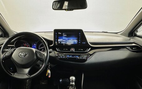 Toyota C-HR I рестайлинг, 2018 год, 2 599 000 рублей, 5 фотография