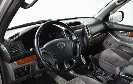 Toyota Land Cruiser Prado 120 рестайлинг, 2008 год, 1 850 000 рублей, 9 фотография