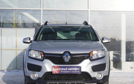 Renault Sandero II рестайлинг, 2018 год, 1 036 000 рублей, 2 фотография