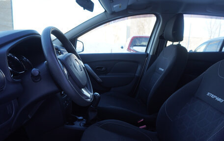 Renault Sandero II рестайлинг, 2018 год, 1 036 000 рублей, 9 фотография