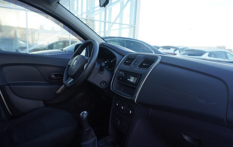 Renault Sandero II рестайлинг, 2018 год, 1 036 000 рублей, 19 фотография