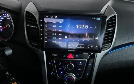 Hyundai i30 II рестайлинг, 2012 год, 950 000 рублей, 14 фотография