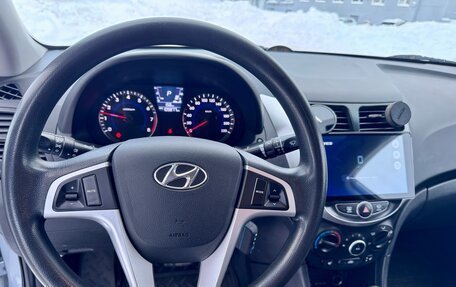 Hyundai Solaris II рестайлинг, 2012 год, 850 000 рублей, 12 фотография