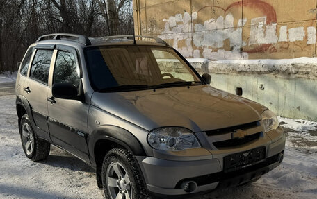 Chevrolet Niva I рестайлинг, 2016 год, 670 000 рублей, 2 фотография