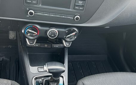 KIA Rio IV, 2021 год, 1 590 000 рублей, 12 фотография