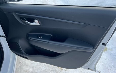 KIA Rio IV, 2021 год, 1 590 000 рублей, 14 фотография