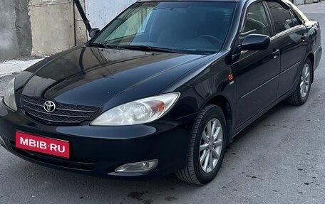 Toyota Camry V40, 2003 год, 580 000 рублей, 1 фотография