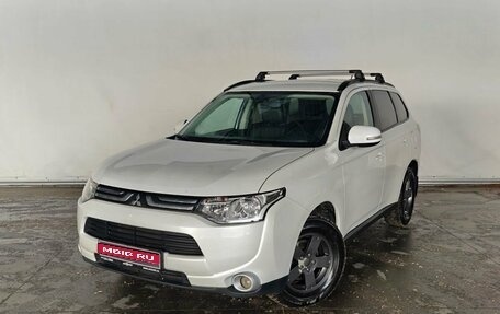 Mitsubishi Outlander III рестайлинг 3, 2013 год, 1 486 000 рублей, 1 фотография