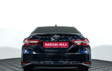 Toyota Camry, 2018 год, 2 547 000 рублей, 6 фотография