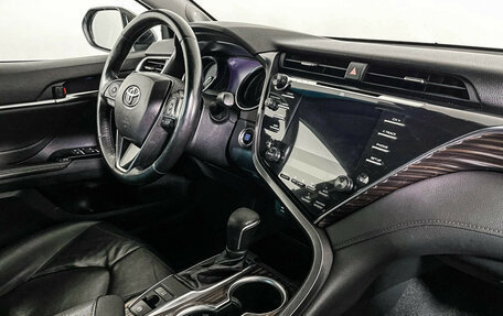 Toyota Camry, 2018 год, 2 547 000 рублей, 9 фотография