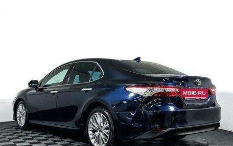 Toyota Camry, 2018 год, 2 547 000 рублей, 7 фотография