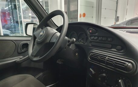 Chevrolet Niva I рестайлинг, 2018 год, 793 000 рублей, 5 фотография