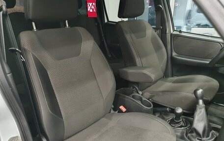 Chevrolet Niva I рестайлинг, 2018 год, 793 000 рублей, 6 фотография