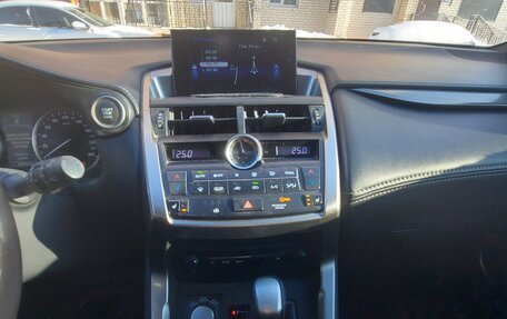 Lexus NX I, 2015 год, 2 600 000 рублей, 6 фотография