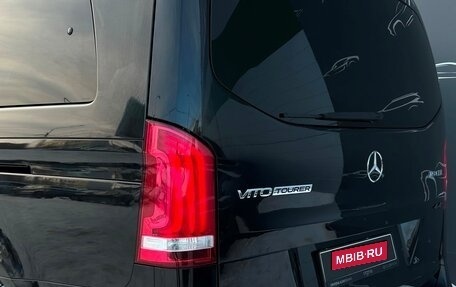 Mercedes-Benz Vito, 2017 год, 4 942 800 рублей, 28 фотография