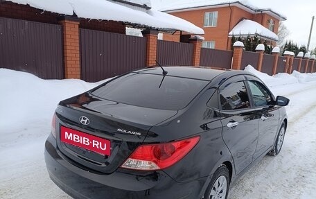 Hyundai Solaris II рестайлинг, 2011 год, 570 000 рублей, 3 фотография