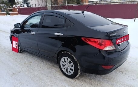 Hyundai Solaris II рестайлинг, 2011 год, 570 000 рублей, 4 фотография