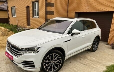 Volkswagen Touareg III, 2023 год, 9 900 000 рублей, 1 фотография