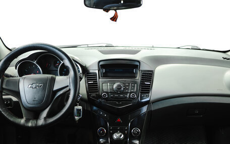 Chevrolet Cruze II, 2010 год, 550 000 рублей, 5 фотография