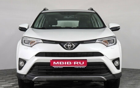 Toyota RAV4, 2018 год, 3 000 000 рублей, 2 фотография