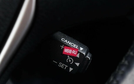 Toyota RAV4, 2018 год, 3 000 000 рублей, 14 фотография