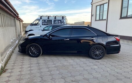 Toyota Camry, 2015 год, 2 050 000 рублей, 10 фотография