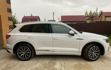 Volkswagen Touareg III, 2023 год, 9 900 000 рублей, 6 фотография