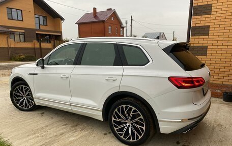 Volkswagen Touareg III, 2023 год, 9 900 000 рублей, 7 фотография