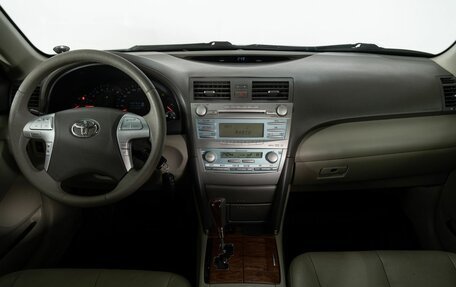 Toyota Camry, 2008 год, 990 000 рублей, 7 фотография