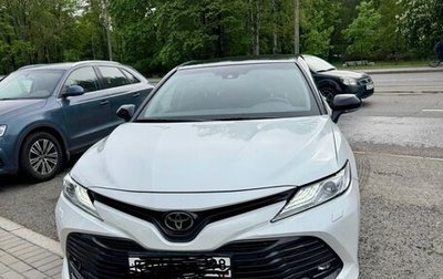 Toyota Camry, 2021 год, 2 200 000 рублей, 1 фотография