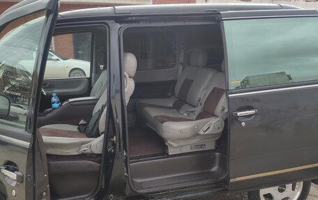 Nissan Largo III (W30), 1998 год, 525 000 рублей, 2 фотография