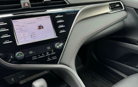 Toyota Camry, 2021 год, 2 200 000 рублей, 12 фотография