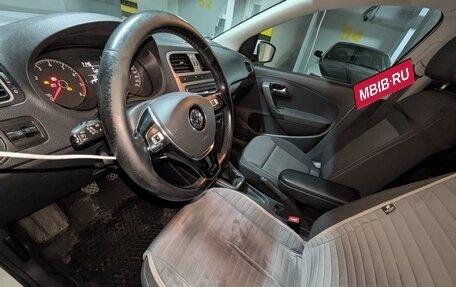 Volkswagen Polo VI (EU Market), 2017 год, 1 000 000 рублей, 30 фотография