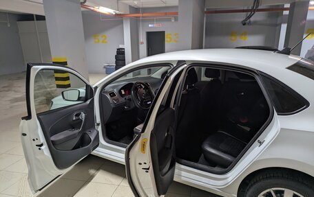 Volkswagen Polo VI (EU Market), 2017 год, 1 000 000 рублей, 29 фотография