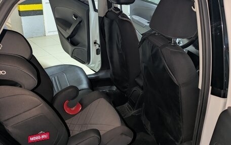 Volkswagen Polo VI (EU Market), 2017 год, 1 000 000 рублей, 24 фотография