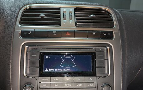 Volkswagen Polo VI (EU Market), 2017 год, 1 000 000 рублей, 33 фотография