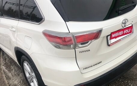 Toyota Highlander III, 2014 год, 2 820 000 рублей, 6 фотография