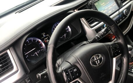 Toyota Highlander III, 2014 год, 2 820 000 рублей, 15 фотография