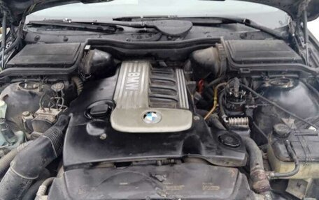 BMW 5 серия, 2002 год, 850 000 рублей, 13 фотография