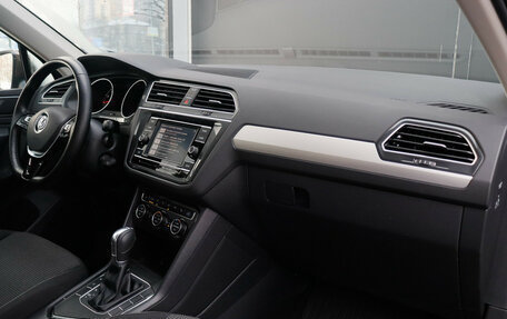 Volkswagen Tiguan II, 2017 год, 2 630 000 рублей, 7 фотография