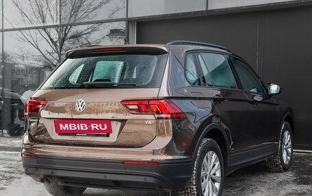 Volkswagen Tiguan II, 2017 год, 2 630 000 рублей, 4 фотография