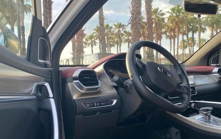 Geely Coolray I, 2023 год, 2 100 000 рублей, 6 фотография