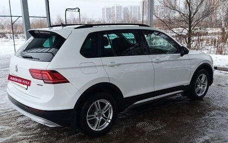 Volkswagen Tiguan II, 2019 год, 3 150 000 рублей, 2 фотография