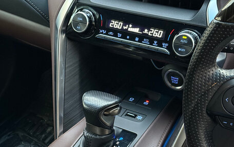 Toyota Harrier, 2020 год, 4 090 000 рублей, 28 фотография