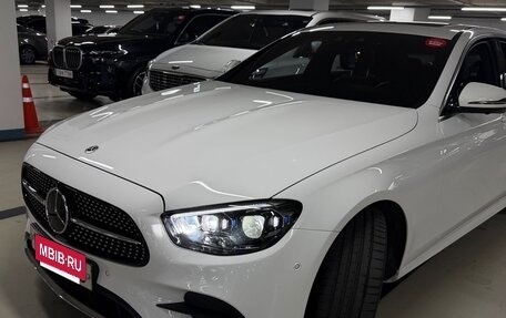 Mercedes-Benz E-Класс, 2022 год, 6 750 000 рублей, 2 фотография