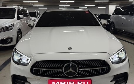 Mercedes-Benz E-Класс, 2022 год, 6 750 000 рублей, 3 фотография