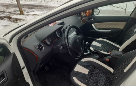 Peugeot 408 I рестайлинг, 2013 год, 800 000 рублей, 17 фотография