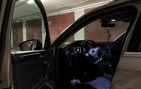 Volkswagen Tiguan II, 2018 год, 2 850 000 рублей, 8 фотография