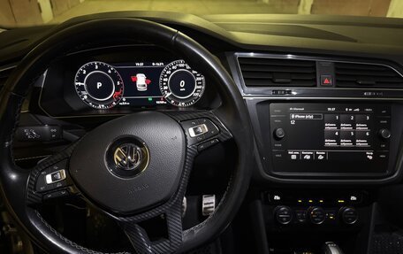 Volkswagen Tiguan II, 2018 год, 2 850 000 рублей, 11 фотография